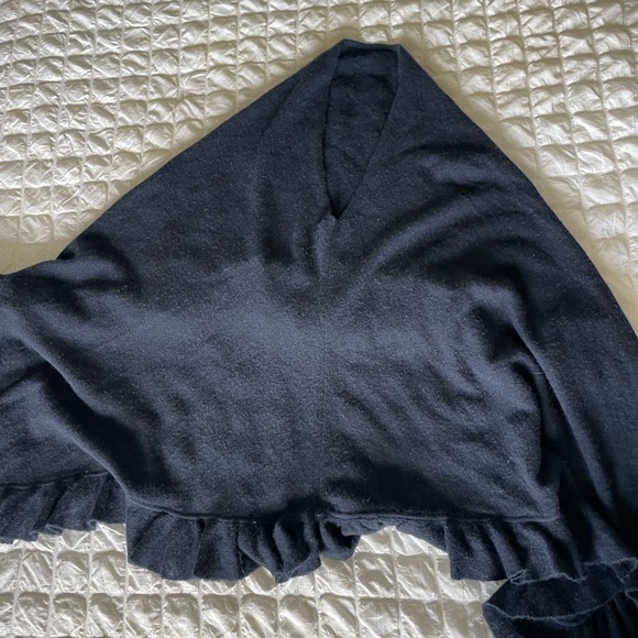 Minnie Rose cashmere ruffle cape - Picture 4 of 6